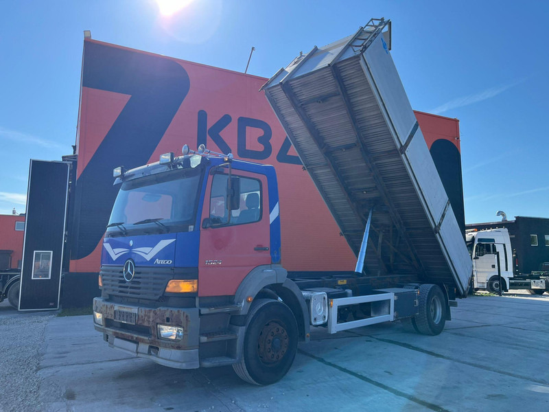 Mercedes-Benz Atego 1828 4x2 FULL STEEL / BOX L=6481 mm - Camião basculante: foto 2 Mercedes-Benz Atego 1828 4x2 FULL STEEL / BOX L=6481 mm - Camião basculante: foto 2
