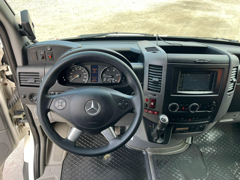 Minibus, Furgão de passageiros Mercedes-Benz Sprinter 516 CDI 17 SEATS / DRIVER AC: foto 11