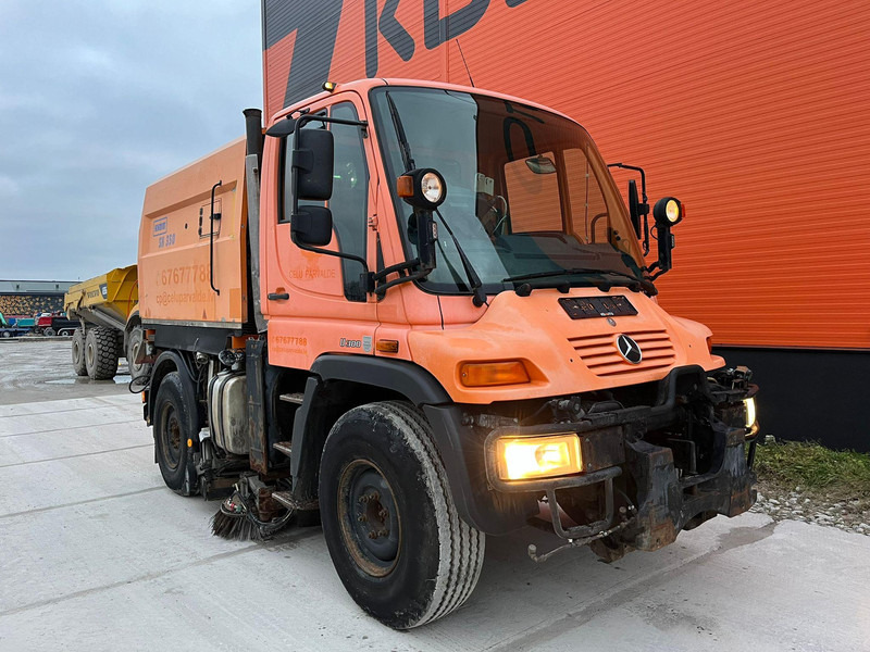 Mercedes-Benz UNIMOG U 300 4x4 TRILETY SK / 6918 hours - Varredora urbana: foto 4 Mercedes-Benz UNIMOG U 300 4x4 TRILETY SK / 6918 hours - Varredora urbana: foto 4