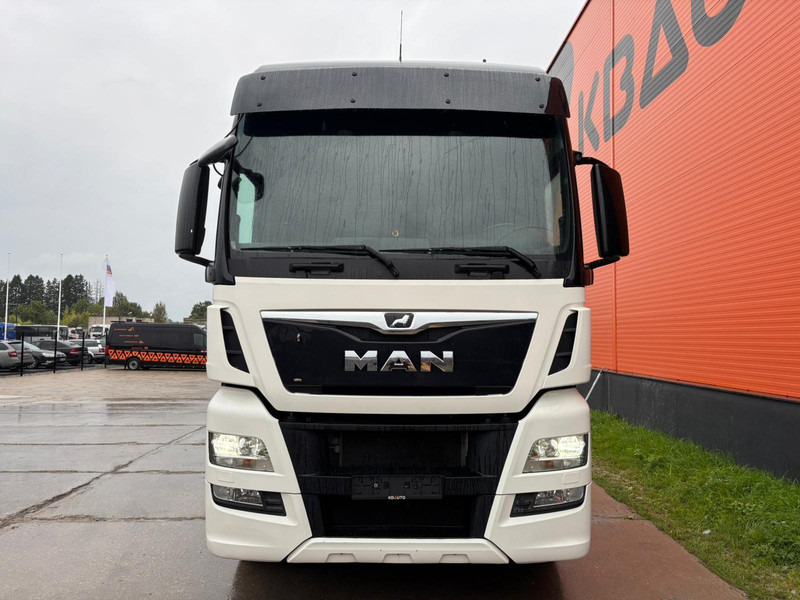 MAN TGX 28.480 6x2 XXL CAB / INTARDER / DOUBLE BOGIE - Tractor: foto 3 MAN TGX 28.480 6x2 XXL CAB / INTARDER / DOUBLE BOGIE - Tractor: foto 3