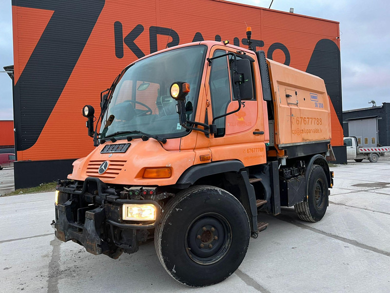 Unimog U 300 4x4 TRILETY SK / 6918 hours - Varredora urbana: foto 2 Unimog U 300 4x4 TRILETY SK / 6918 hours - Varredora urbana: foto 2