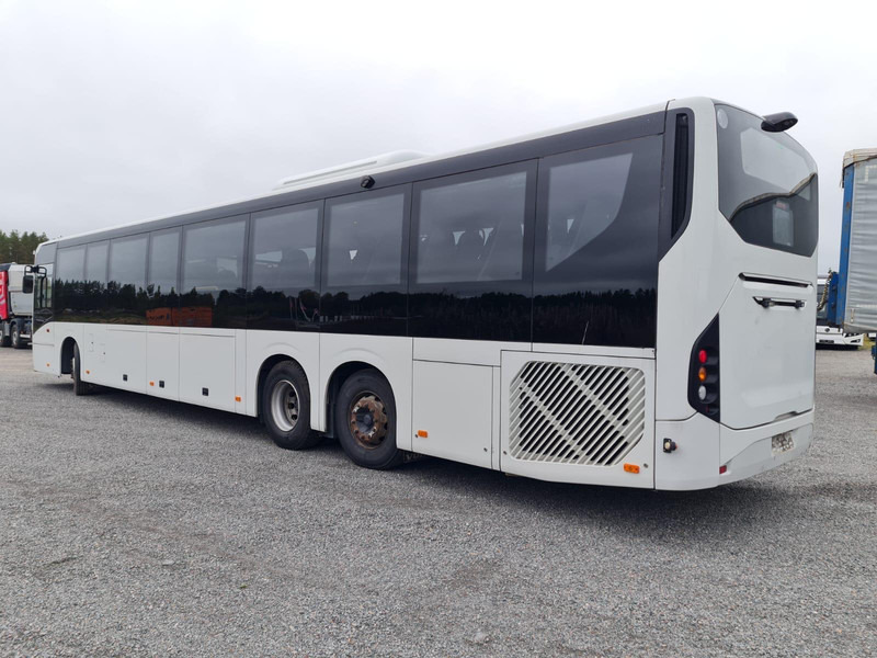 Volvo 8900 B8R 6x2*4 EURO6 / 59 SEATS / AC / AUXILIARY HEATING / Wheelchair lift / - Ônibus suburbano: foto 4 Volvo 8900 B8R 6x2*4 EURO6 / 59 SEATS / AC / AUXILIARY HEATING / Wheelchair lift / - Ônibus suburbano: foto 4