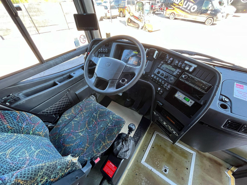 Leasing de Volvo B 12 M 4x2 13 SEATS / AC / AUXILIARY HEATING / WC / KITCHEN Volvo B 12 M 4x2 13 SEATS / AC / AUXILIARY HEATING / WC / KITCHEN: foto 9