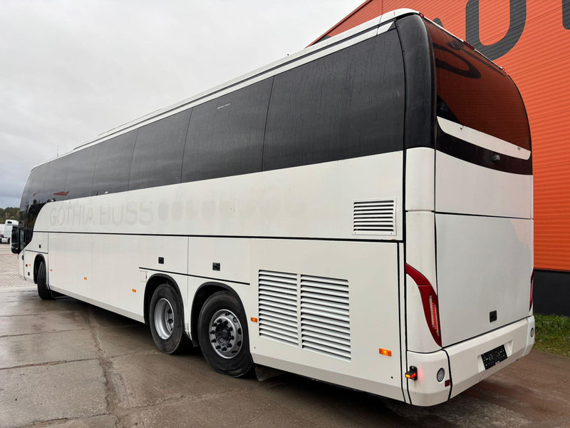 Volvo B12B Beulas Glory 6x2*4 61 SEATS / AC / AUXILIARY HEATING / WC - Autocarro: foto 5 Volvo B12B Beulas Glory 6x2*4 61 SEATS / AC / AUXILIARY HEATING / WC - Autocarro: foto 5