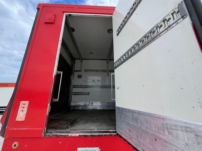 Leasing de Volvo B12M 4x2 14 SEATS / AC / AUXILIARY HEATING / WC / KITCHEN Volvo B12M 4x2 14 SEATS / AC / AUXILIARY HEATING / WC / KITCHEN: foto 10