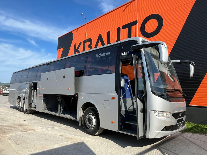Volvo B8R 9700 H 6x2*4 61+1 SEATS / AC / AUXILIARY HEATER / WC - Autocarro: foto 1 Volvo B8R 9700 H 6x2*4 61+1 SEATS / AC / AUXILIARY HEATER / WC - Autocarro: foto 1