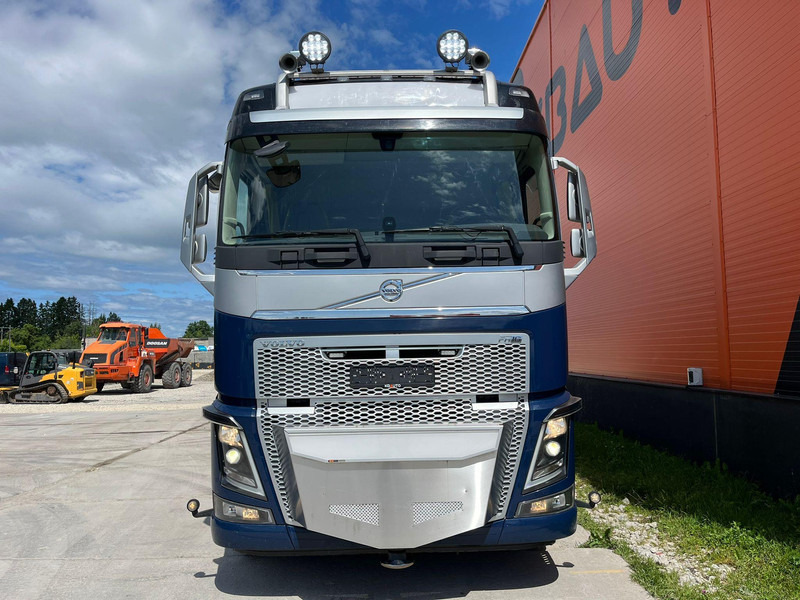 Volvo FH 16 650 8x2*6 HMF 6020K-RC + JIB / PLATFORM L=6344 mm - Camião de caixa aberta/ Plataforma, Camião grua: foto 3 Volvo FH 16 650 8x2*6 HMF 6020K-RC + JIB / PLATFORM L=6344 mm - Camião de caixa aberta/ Plataforma, Camião grua: foto 3