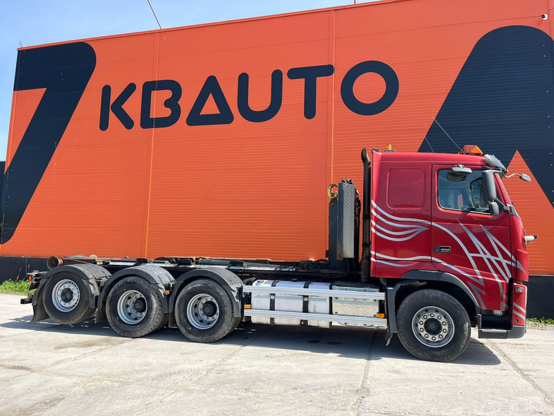 Volvo FH 16 700 8x4*4 HIAB XR 24 ton / L=5800 mm - Camião polibenne: foto 5 Volvo FH 16 700 8x4*4 HIAB XR 24 ton / L=5800 mm - Camião polibenne: foto 5