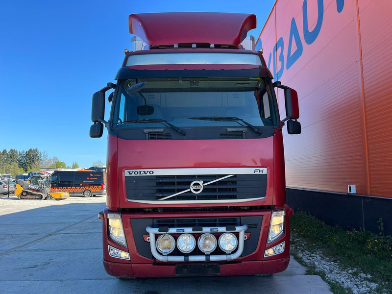 Volvo FH 440 6x2 FOR SALE AS CHASSIS / CHASSIS L=7400 mm - Camião chassi: foto 2 Volvo FH 440 6x2 FOR SALE AS CHASSIS / CHASSIS L=7400 mm - Camião chassi: foto 2