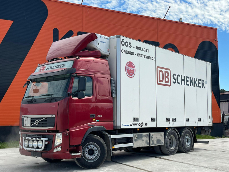 Volvo FH 460 6x2 THERMO KING TS-500 / BOX L=7467 mm - Camião frigorífico: foto 1 Volvo FH 460 6x2 THERMO KING TS-500 / BOX L=7467 mm - Camião frigorífico: foto 1