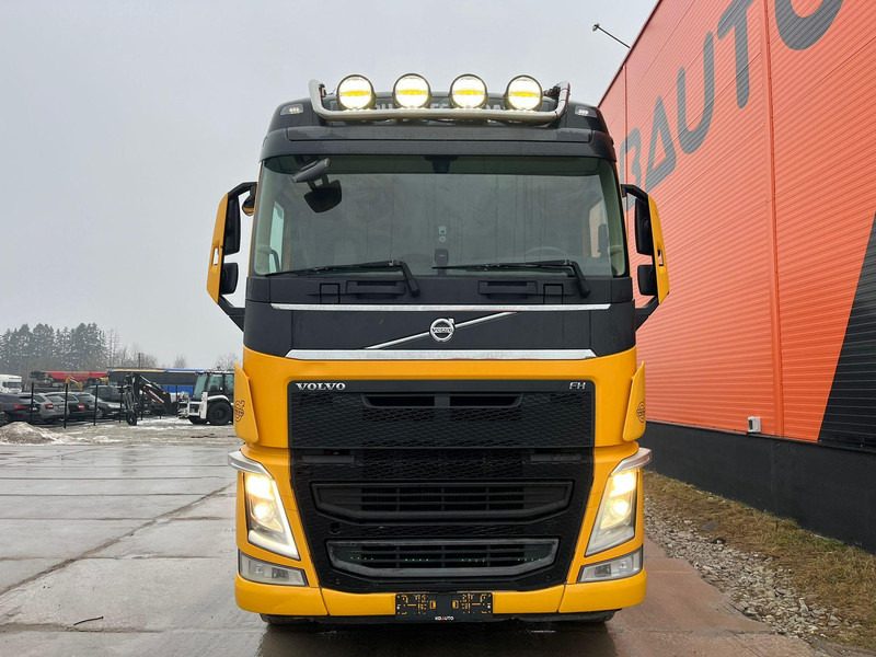 Volvo FH 500 8x4*4 Hiab 96ST 97 - Camião de transporte de madeira, Camião grua: foto 3 Volvo FH 500 8x4*4 Hiab 96ST 97 - Camião de transporte de madeira, Camião grua: foto 3
