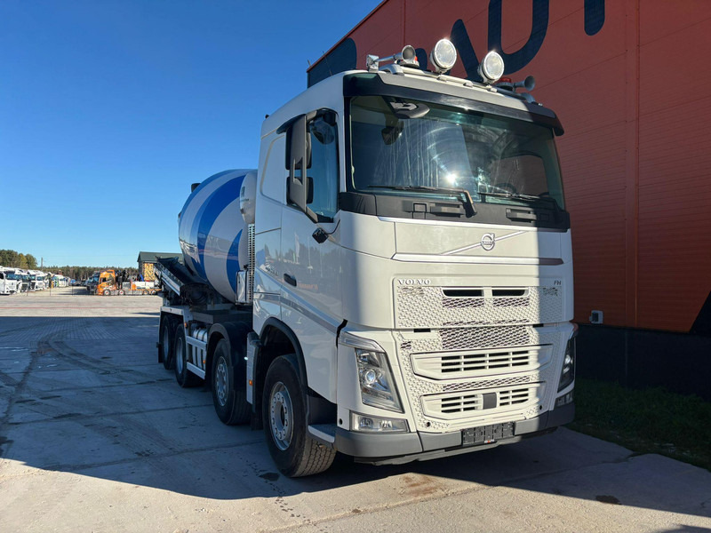 Volvo FH 500 8x4 INTERMIX 10 m3 + CHUTE / TANDEM AXLE LIFT - Camião betoneira: foto 3 Volvo FH 500 8x4 INTERMIX 10 m3 + CHUTE / TANDEM AXLE LIFT - Camião betoneira: foto 3