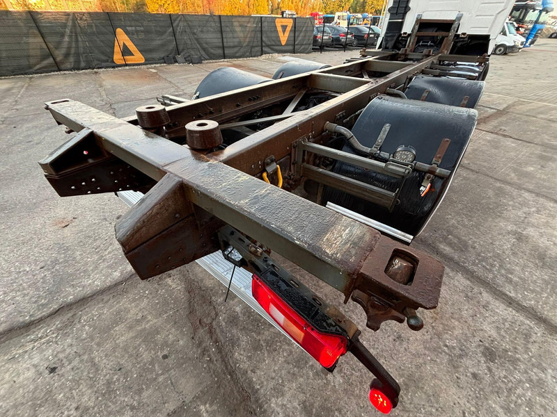 Camião chassi Volvo FH 540 6x2 LOW CHECKED MILEAGE ! / RETARDER / CHASSIS L=6975 mm: foto 13 Camião chassi Volvo FH 540 6x2 LOW CHECKED MILEAGE ! / RETARDER / CHASSIS L=6975 mm: foto 13