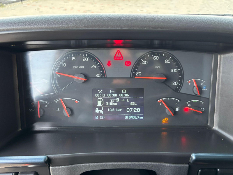 Camião chassi Volvo FH 540 6x2 LOW CHECKED MILEAGE ! / RETARDER / CHASSIS L=6975 mm: foto 17 Camião chassi Volvo FH 540 6x2 LOW CHECKED MILEAGE ! / RETARDER / CHASSIS L=6975 mm: foto 17