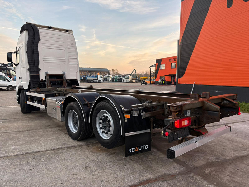 Camião chassi Volvo FH 540 6x2 LOW CHECKED MILEAGE ! / RETARDER / CHASSIS L=6975 mm: foto 8 Camião chassi Volvo FH 540 6x2 LOW CHECKED MILEAGE ! / RETARDER / CHASSIS L=6975 mm: foto 8