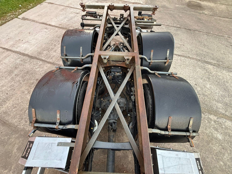 Camião chassi Volvo FH 540 6x2 LOW CHECKED MILEAGE ! / RETARDER / CHASSIS L=6975 mm: foto 11 Camião chassi Volvo FH 540 6x2 LOW CHECKED MILEAGE ! / RETARDER / CHASSIS L=6975 mm: foto 11