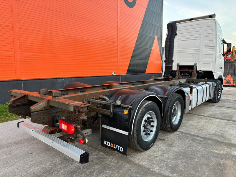 Camião chassi Volvo FH 540 6x2 LOW CHECKED MILEAGE ! / RETARDER / CHASSIS L=6975 mm: foto 6 Camião chassi Volvo FH 540 6x2 LOW CHECKED MILEAGE ! / RETARDER / CHASSIS L=6975 mm: foto 6