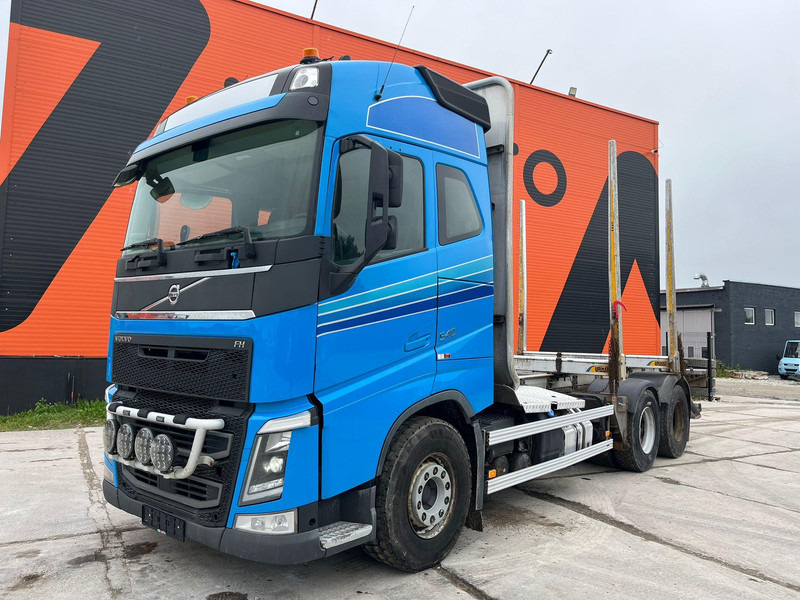 Volvo FH 540 6x4 HYDRAULICS - Camião de transporte de madeira, Camião grua: foto 2 Volvo FH 540 6x4 HYDRAULICS - Camião de transporte de madeira, Camião grua: foto 2