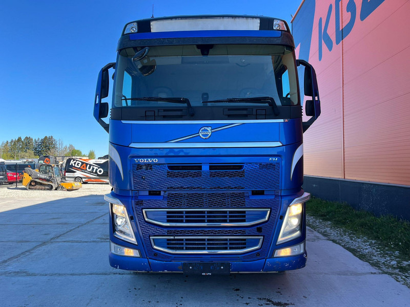 Volvo FH 540 8x4/4 FOR SALE AS CHASSIS ! - Camião chassi: foto 2 Volvo FH 540 8x4/4 FOR SALE AS CHASSIS ! - Camião chassi: foto 2