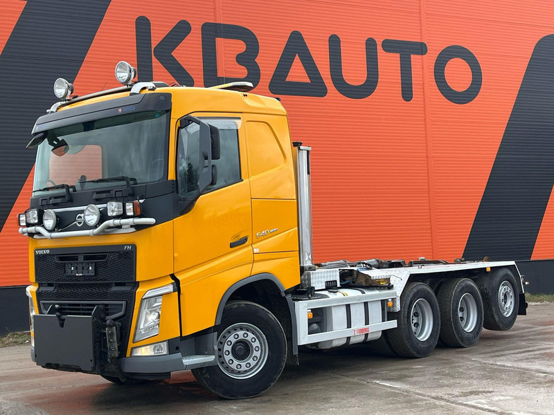 Volvo FH 540 8x4*4 PALFINGER T 22 ton / L=5700 mm / H=1570 mm / RETARDER - Camião polibenne: foto 1 Volvo FH 540 8x4*4 PALFINGER T 22 ton / L=5700 mm / H=1570 mm / RETARDER - Camião polibenne: foto 1