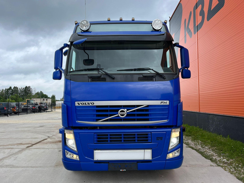 Volvo FH 540 8x4 PALFINGER PK110002 / RETARDER - Camião de caixa aberta/ Plataforma, Camião grua: foto 3 Volvo FH 540 8x4 PALFINGER PK110002 / RETARDER - Camião de caixa aberta/ Plataforma, Camião grua: foto 3