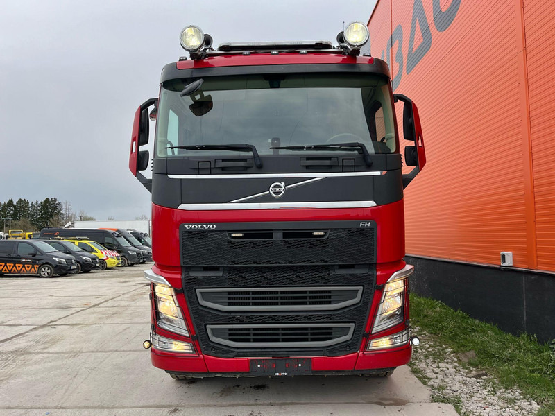 Volvo FH 540 8x4 RETARDER / FULL STEEL / BOX L=5623 mm - Camião basculante: foto 3 Volvo FH 540 8x4 RETARDER / FULL STEEL / BOX L=5623 mm - Camião basculante: foto 3