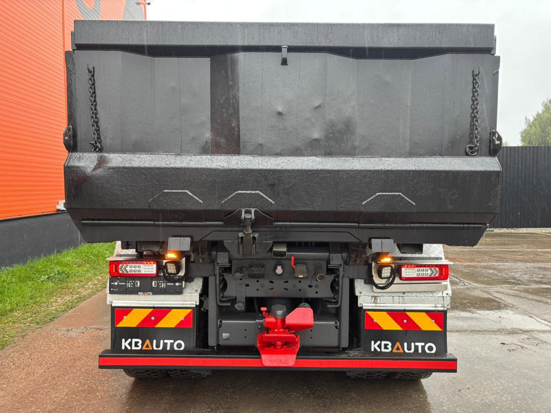 Camião basculante Volvo FH 540 8x4 RETARDER / TANDEM AXLE LIFT / BOX L=5649 mm: foto 7
