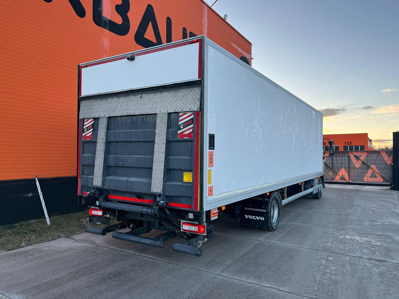 Volvo FL 210 4x2 BOX L=8764 - Camião furgão: foto 5 Volvo FL 210 4x2 BOX L=8764 - Camião furgão: foto 5