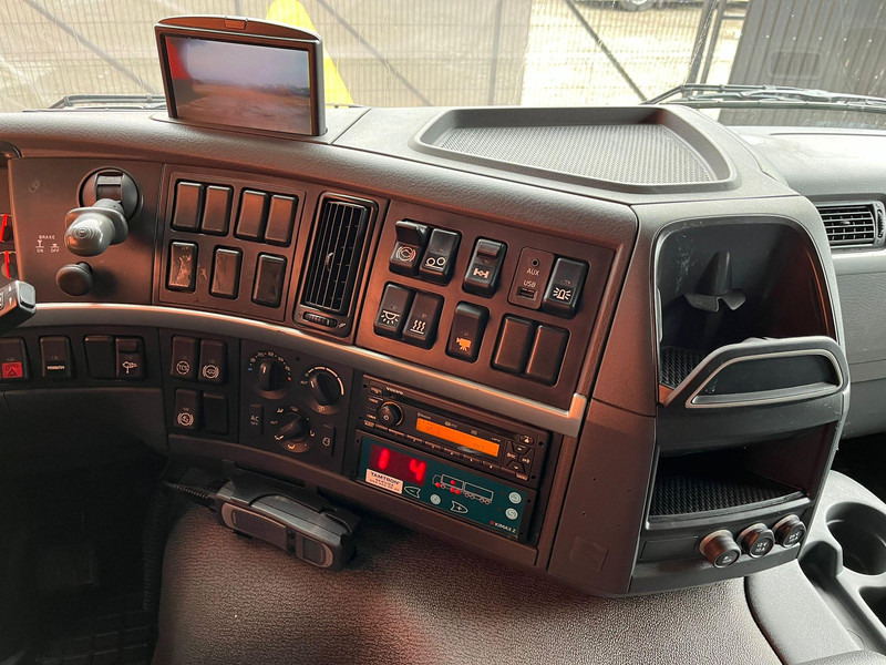 Camião basculante Volvo FM 370 6x2 BOX L=5128 mm: foto 19