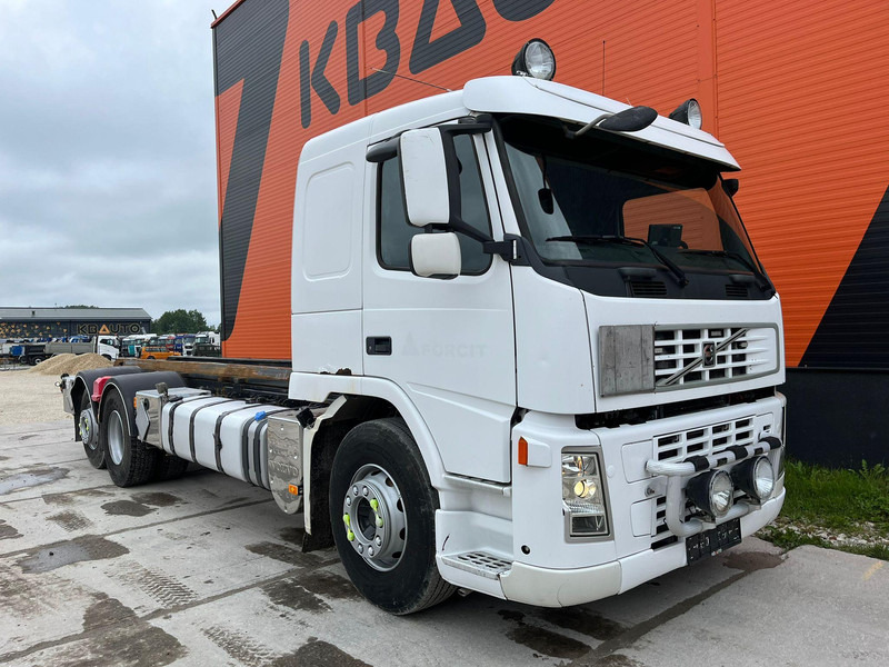 Volvo FM 410 6x2*4 HYDRAULICS / CHASSIS L=6875 mm - Camião chassi: foto 4 Volvo FM 410 6x2*4 HYDRAULICS / CHASSIS L=6875 mm - Camião chassi: foto 4