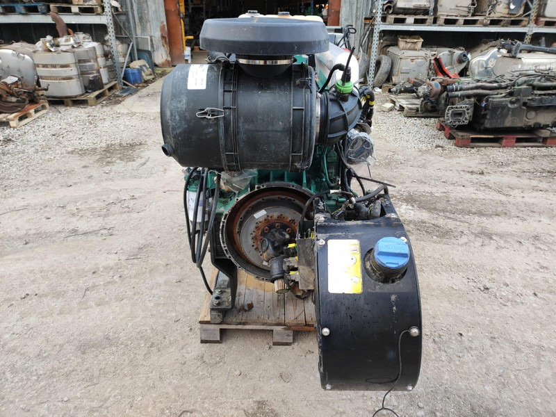 Volvo PENTA TAD872VE / TAD873VE 22625483 INDUSTRIAL ENGINES / 21898783 MONITORING MODULE - Motor por Camião: foto 2 Volvo PENTA TAD872VE / TAD873VE 22625483 INDUSTRIAL ENGINES / 21898783 MONITORING MODULE - Motor por Camião: foto 2