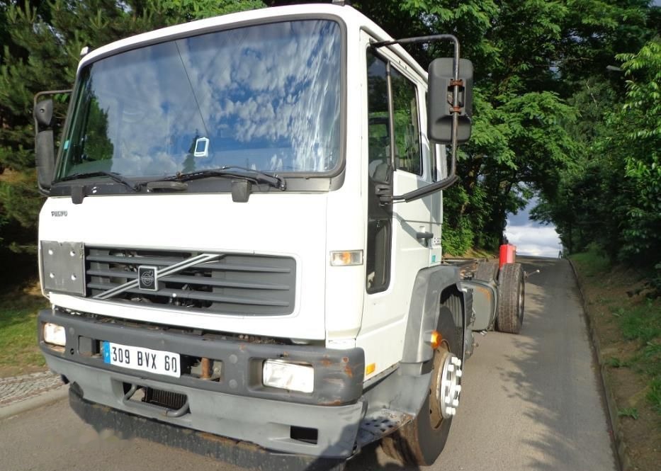 Volvo FL 19.250 - Camião chassi: foto 1 Volvo FL 19.250 - Camião chassi: foto 1