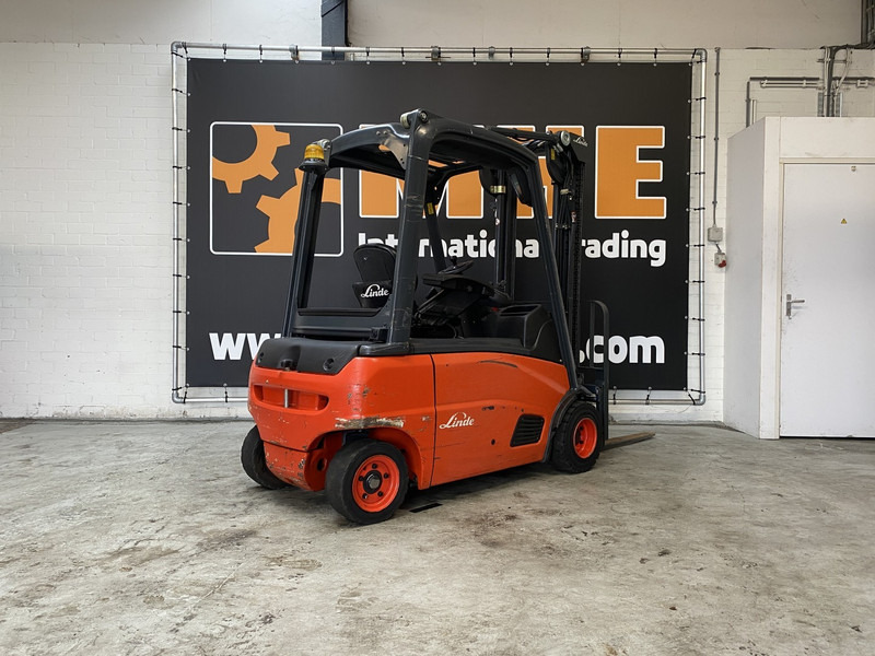 Linde E20PL-01 Slechts 1630 uur! - Empilhadeira elétrica: foto 4 Linde E20PL-01 Slechts 1630 uur! - Empilhadeira elétrica: foto 4