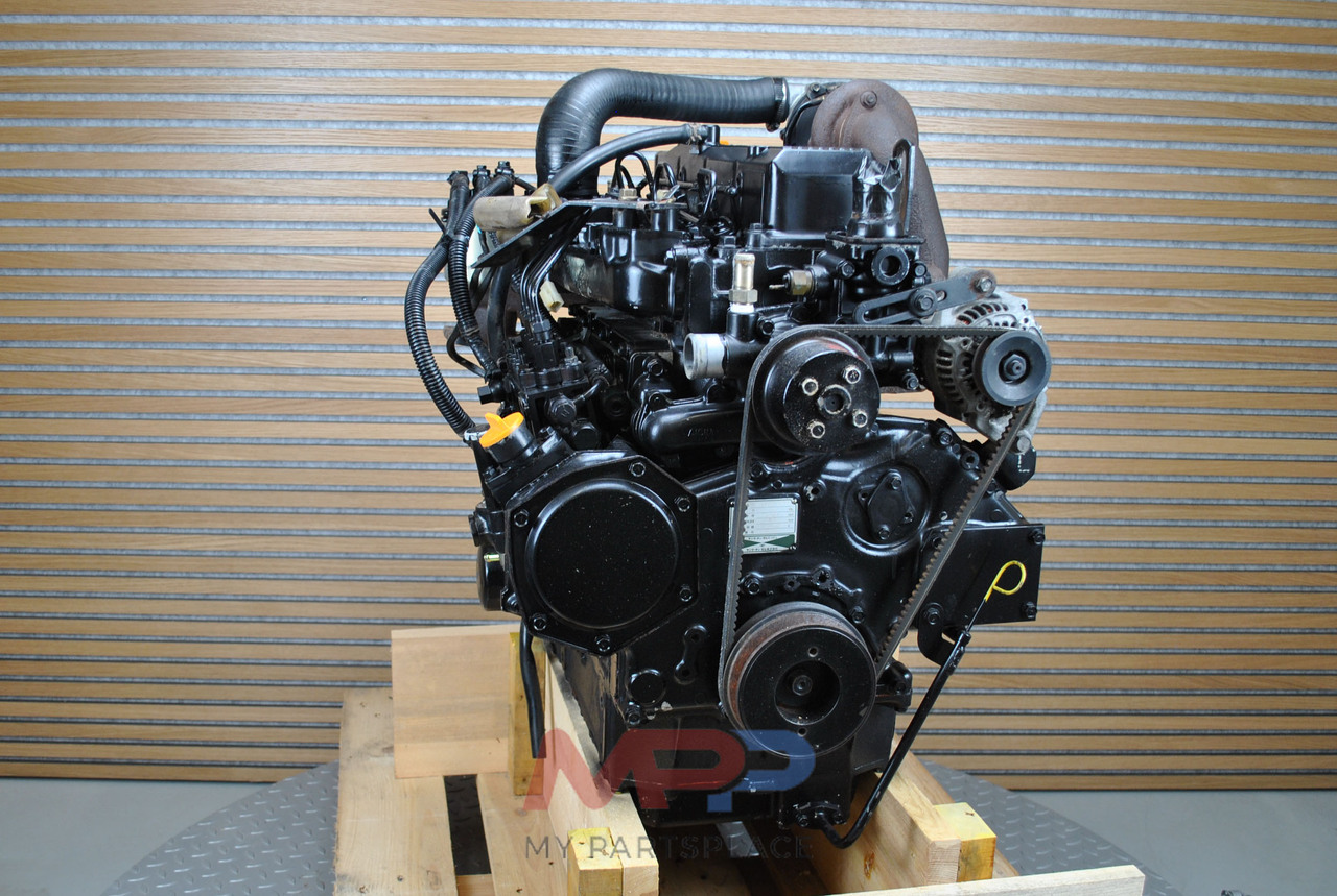 YANMAR 4TNE100 / 4TNE100-T - Motor por Ceifeira debulhadora: foto 4 YANMAR 4TNE100 / 4TNE100-T - Motor por Ceifeira debulhadora: foto 4