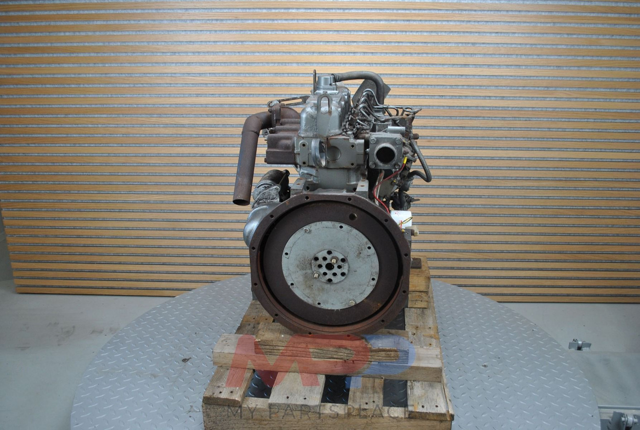 Yanmar Yanmar 4TNV88- 4TNE88 - Motor por Máquina agrícola: foto 3 Yanmar Yanmar 4TNV88- 4TNE88 - Motor por Máquina agrícola: foto 3