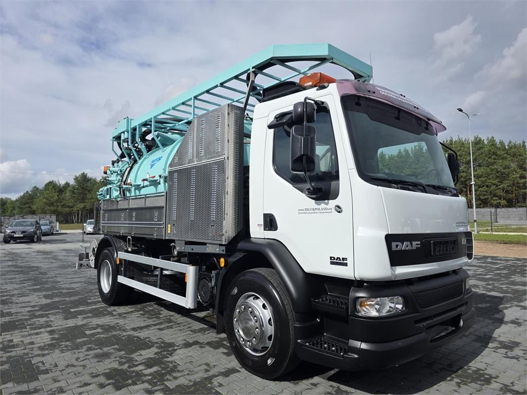 DAF WUKO JUROP KOMBI FOR SEWAGE CLEANING - Caminhão limpa fossa: foto 2 DAF WUKO JUROP KOMBI FOR SEWAGE CLEANING - Caminhão limpa fossa: foto 2