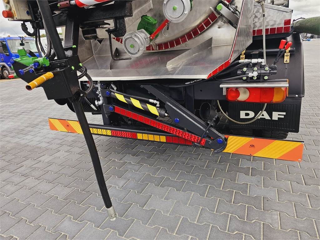 Caminhão limpa fossa DAF WUKO SCK-4HW for collecting waste liquid separator: foto 18