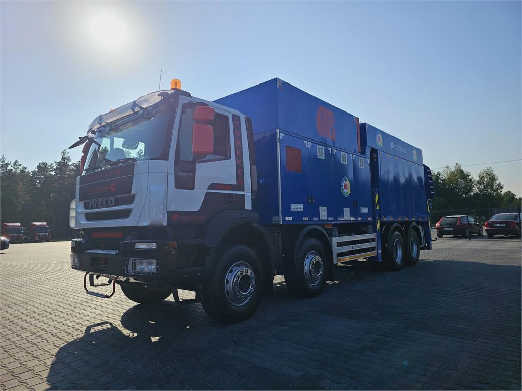 Iveco MTS 4 x TURBINE MTS 4 x TURBINE Saugbagger vacuum - Caminhão limpa fossa: foto 3 Iveco MTS 4 x TURBINE MTS 4 x TURBINE Saugbagger vacuum - Caminhão limpa fossa: foto 3