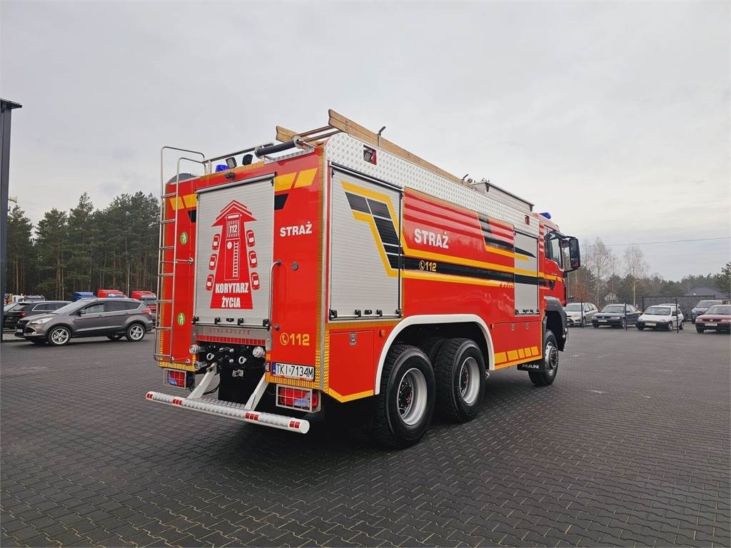 MAN TGS 26.440 6x6 9500 l water + 950 foam Stolarczyk - Carro de bombeiro: foto 4 MAN TGS 26.440 6x6 9500 l water + 950 foam Stolarczyk - Carro de bombeiro: foto 4
