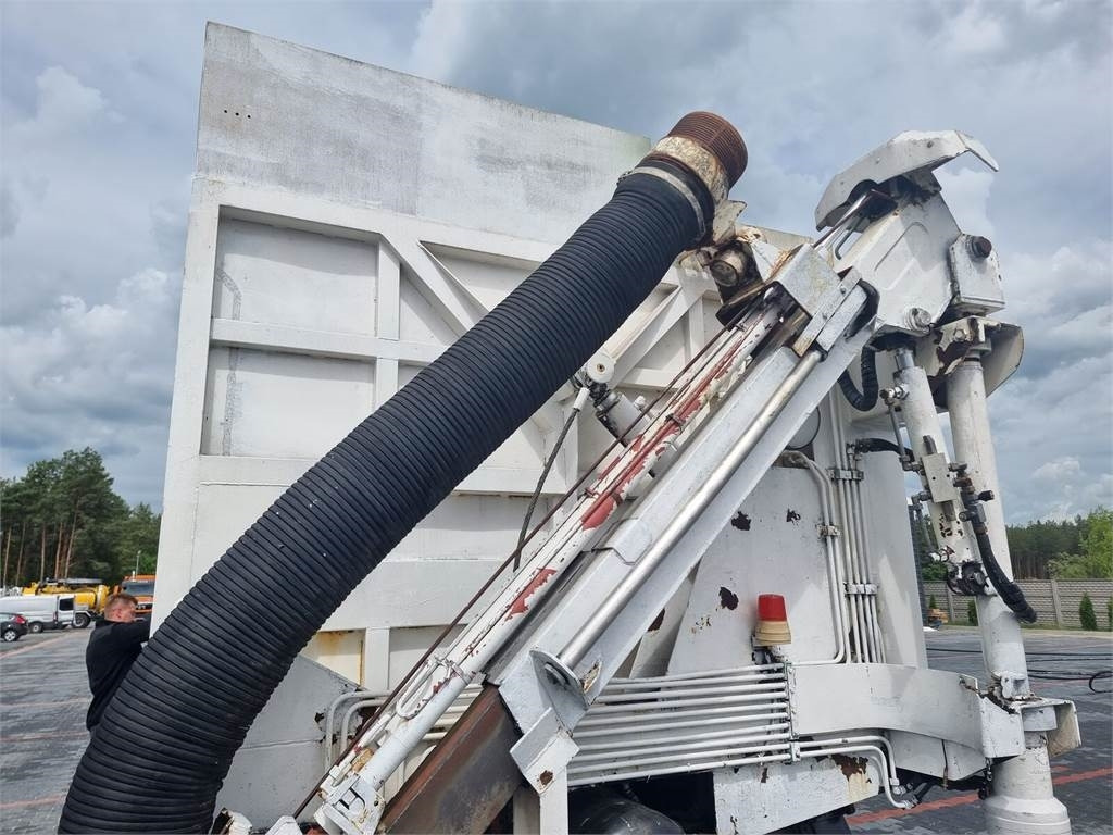 Caminhão limpa fossa MAN VMB VESTA MTS: foto 10