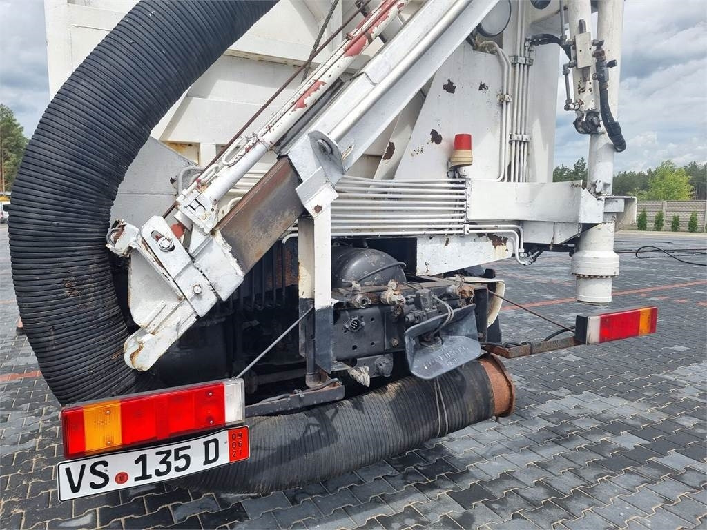 Caminhão limpa fossa MAN VMB VESTA MTS: foto 9