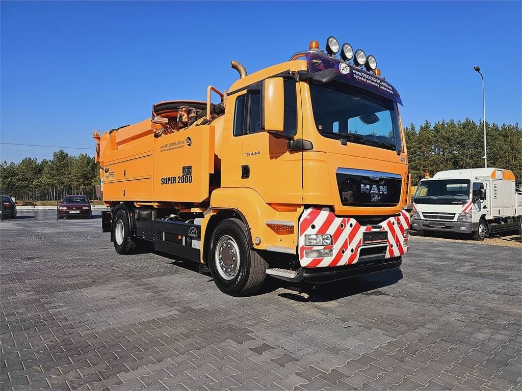 MAN Wiedemann SUPER 2000 4x2 WUKO RECYKLING for collec - Caminhão limpa fossa: foto 2 MAN Wiedemann SUPER 2000 4x2 WUKO RECYKLING for collec - Caminhão limpa fossa: foto 2