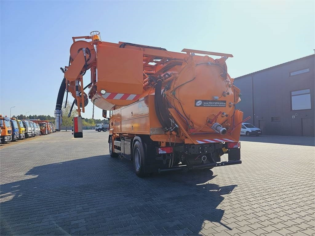 MAN Wiedemann SUPER 2000 4x2 WUKO RECYKLING for collec - Caminhão limpa fossa: foto 3 MAN Wiedemann SUPER 2000 4x2 WUKO RECYKLING for collec - Caminhão limpa fossa: foto 3