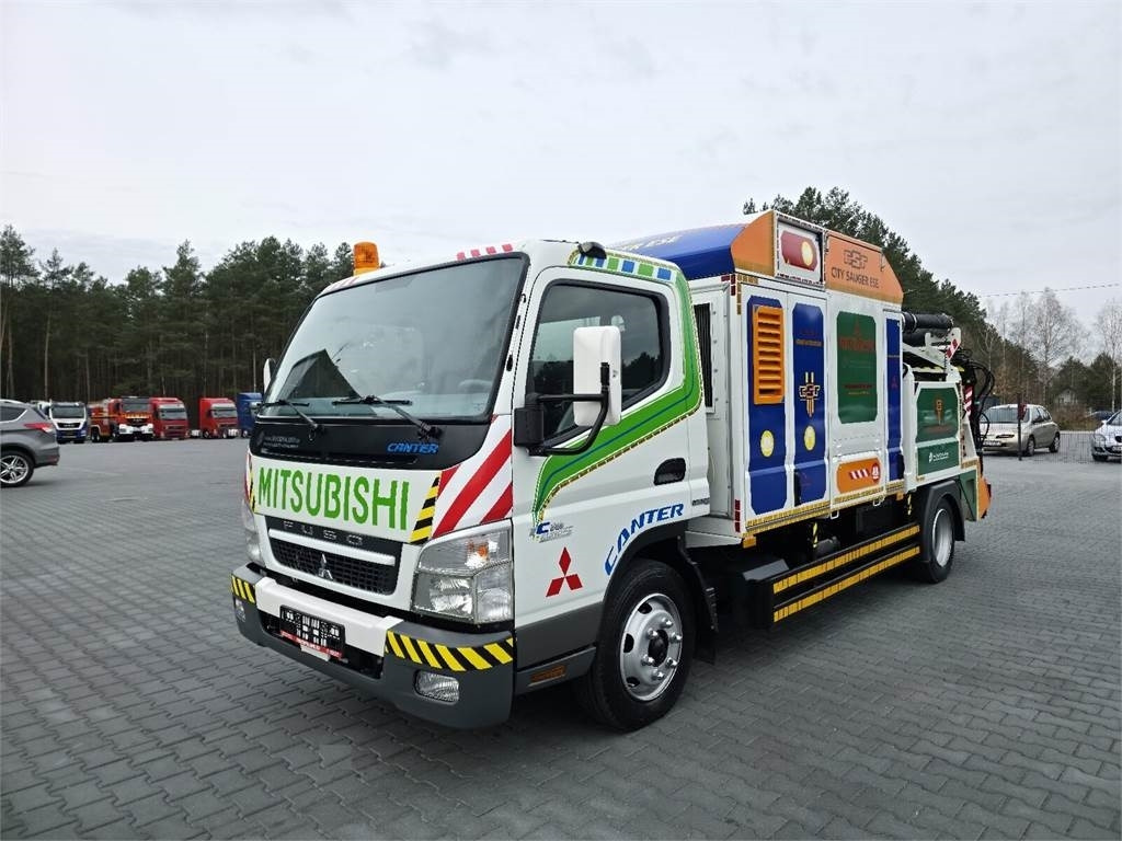 Mitsubishi CANTER odkurzacz koparka ssąca Saugbagger CITY SAU  - Escavadeira: foto 3 Mitsubishi CANTER odkurzacz koparka ssąca Saugbagger CITY SAU  - Escavadeira: foto 3