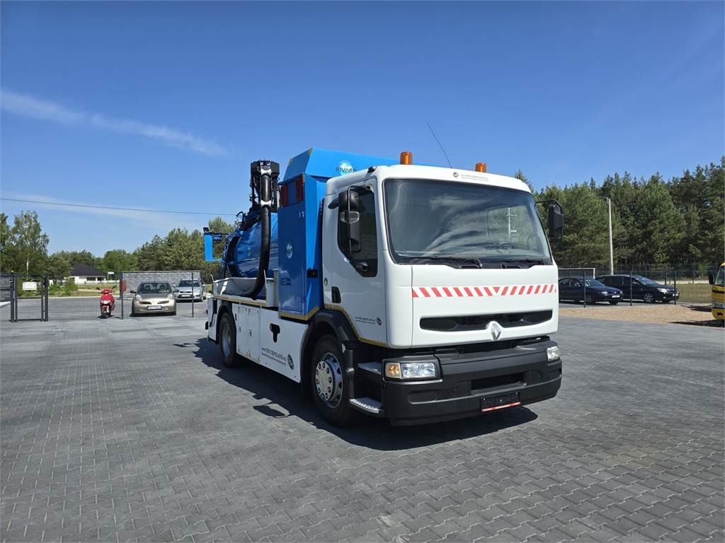 Renault 4x2 WUKO RIVARD for collecting liquid waste - Caminhão limpa fossa: foto 2 Renault 4x2 WUKO RIVARD for collecting liquid waste - Caminhão limpa fossa: foto 2