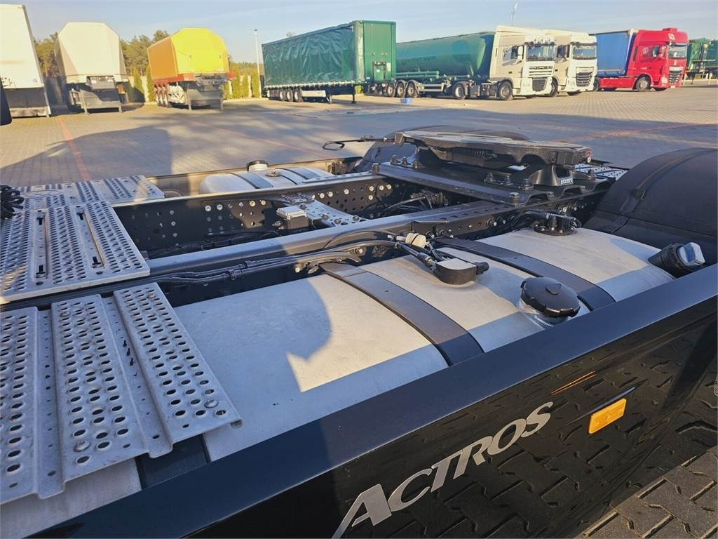 Tractor Mercedes-Benz ACTROS 1843: foto 11