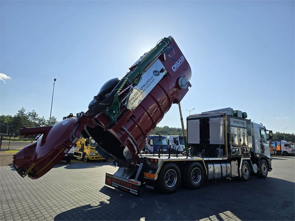 Volvo Disab Centurion vacuum suction loader - Caminhão limpa fossa: foto 4 Volvo Disab Centurion vacuum suction loader - Caminhão limpa fossa: foto 4