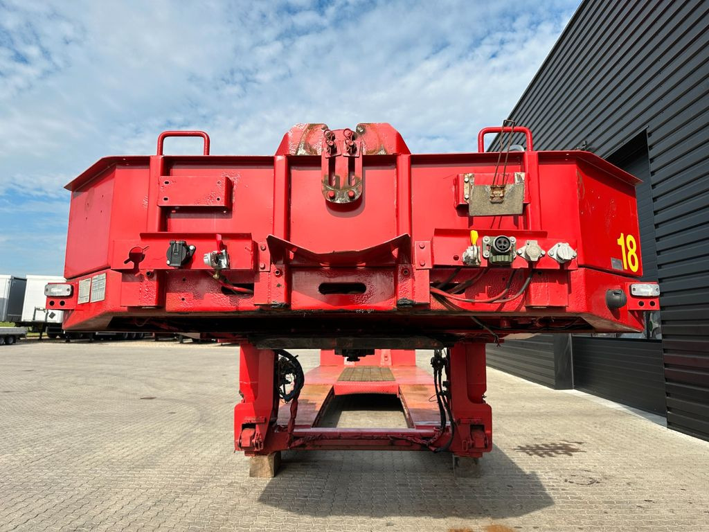 Faymonville 3 achs tiefbett / 300 mm Faymonville 3 achs tiefbett / 300 mm - Semi-reboque baixa: foto 4 Faymonville 3 achs tiefbett / 300 mm Faymonville 3 achs tiefbett / 300 mm - Semi-reboque baixa: foto 4