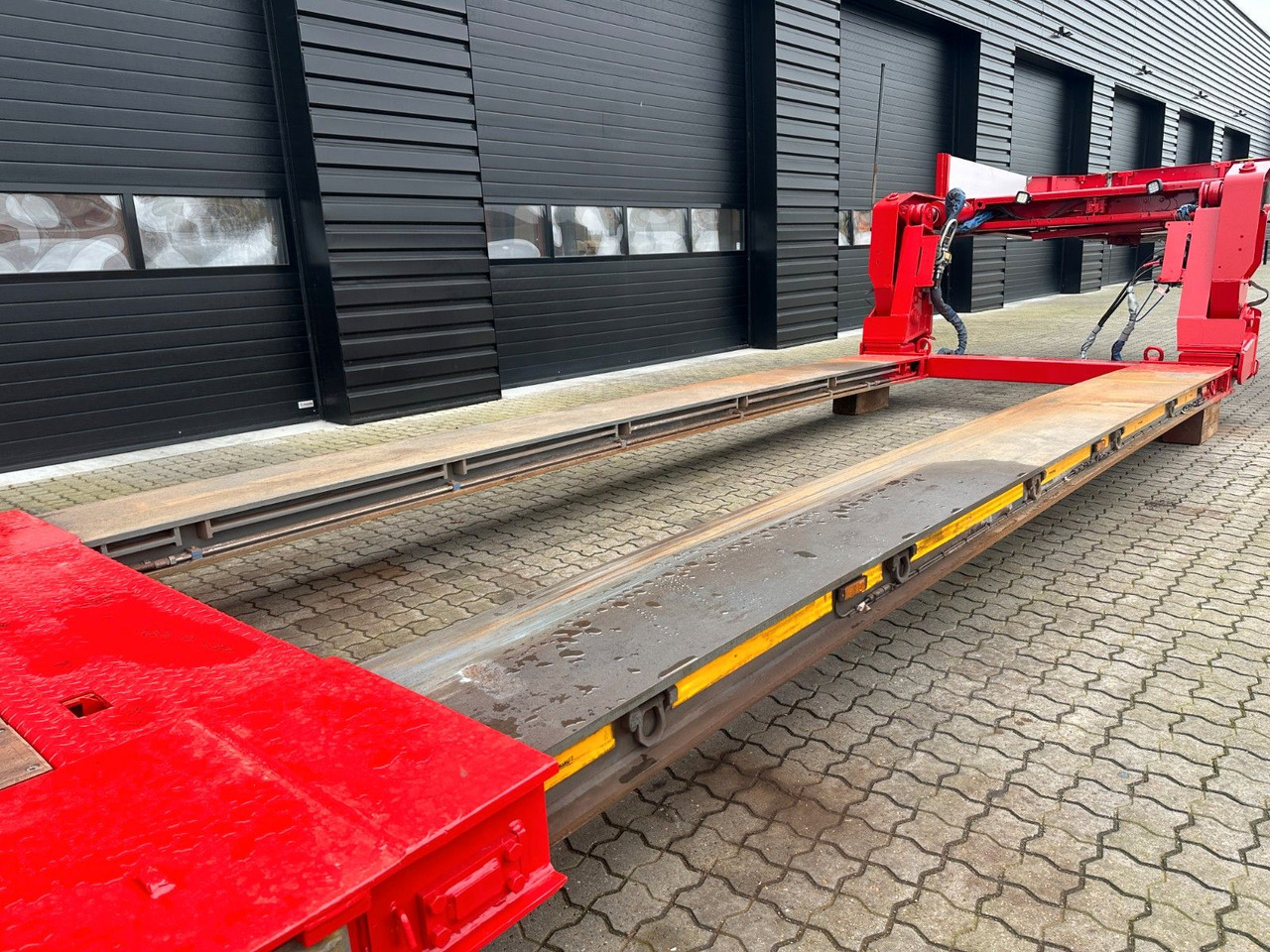 Faymonville Megamax 2 achs tiefbett / Neu Lackiert Faymonville Megamax 2 achs tiefbett / Neu Lackiert - Semi-reboque baixa: foto 5 Faymonville Megamax 2 achs tiefbett / Neu Lackiert Faymonville Megamax 2 achs tiefbett / Neu Lackiert - Semi-reboque baixa: foto 5