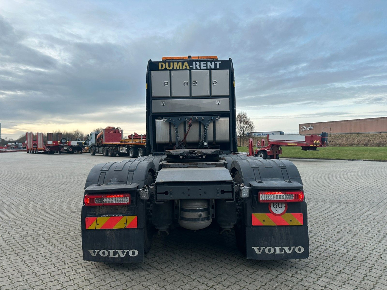 Volvo FH16 750 8x4 250 to. - Tractor: foto 4 Volvo FH16 750 8x4 250 to. - Tractor: foto 4